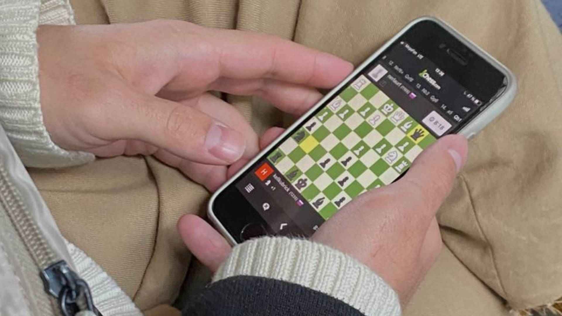 How Your Thinking Style Shapes Your Playing Style